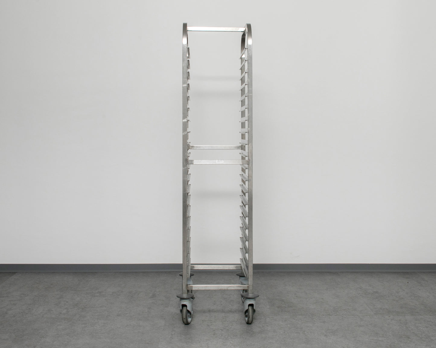 Regalwagen 20 x 1/1 längs